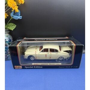 Maisto 1:18 Diecast Car, Jaguar Mark Il 1959, 1:18 Scale, Cream, Special Edition